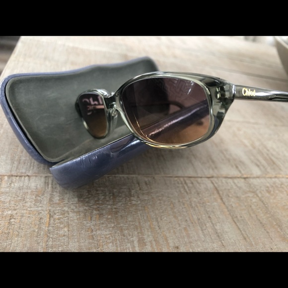 Chloe Women’s Sunglasses - Picture 6 of 7